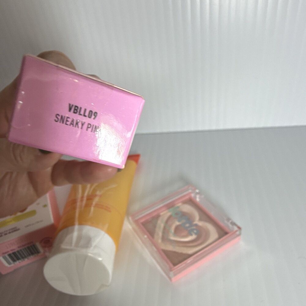 Assorted Full Size Lot: The Crème Shop Blush/Hand Cream, NYX Vivid Liner - Picture 8 of 10